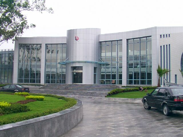 BT@(2002)